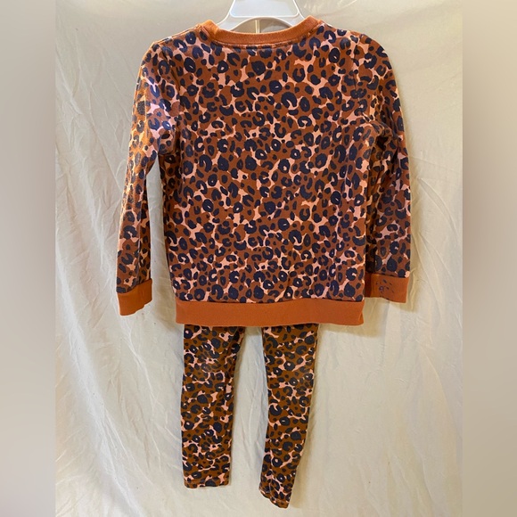 Matching set - Picture 3 of 3